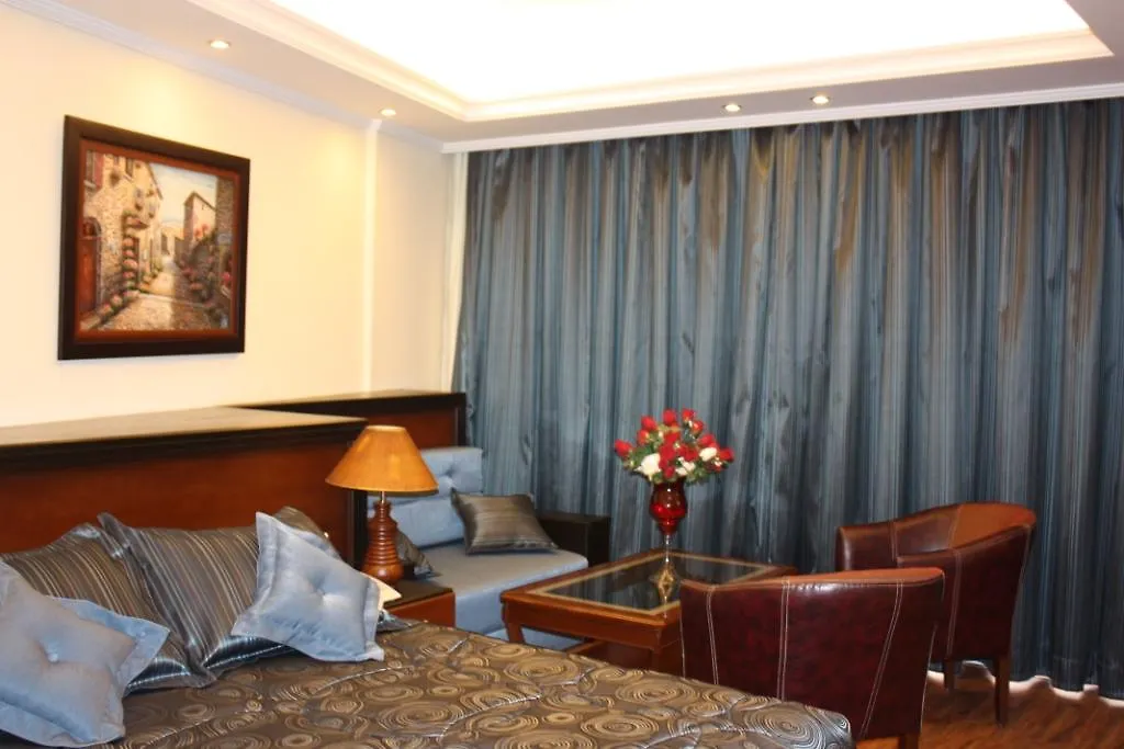 Mozart Hotel Beirut 3*,