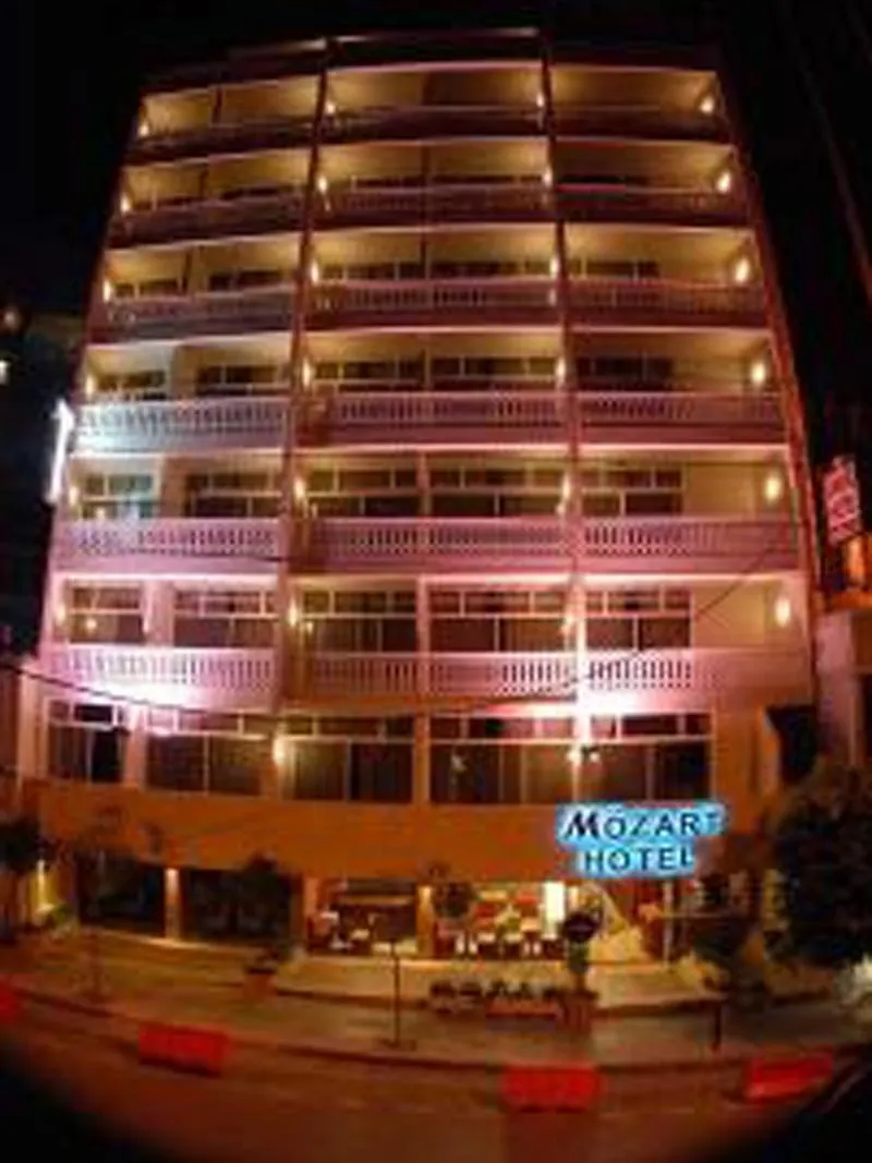 Mozart Hotel Beirut 3*,