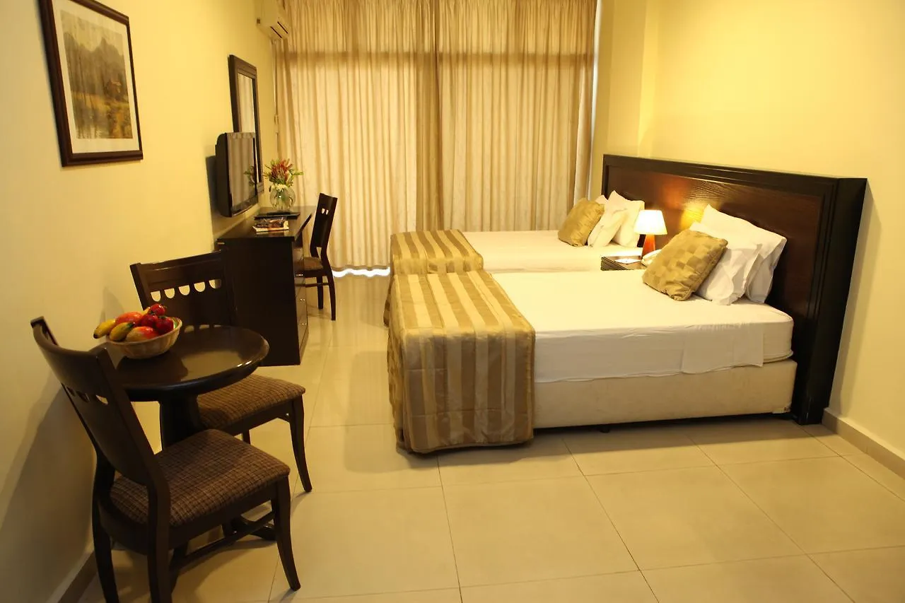Mozart Hotel Beirut 3*,